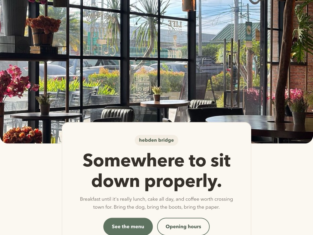 Homepage of the sample café website, The Bracken Table